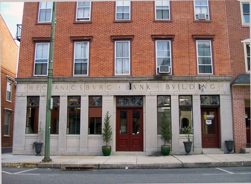 41-43 W Main St, Mechanicsburg, PA for sale - Building Photo - Image 2 of 17
