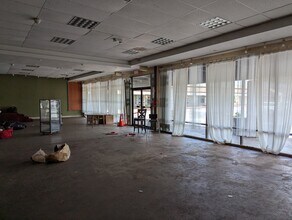 6009-6023 Memorial Dr, Stone Mountain, GA for lease Interior Photo- Image 1 of 4