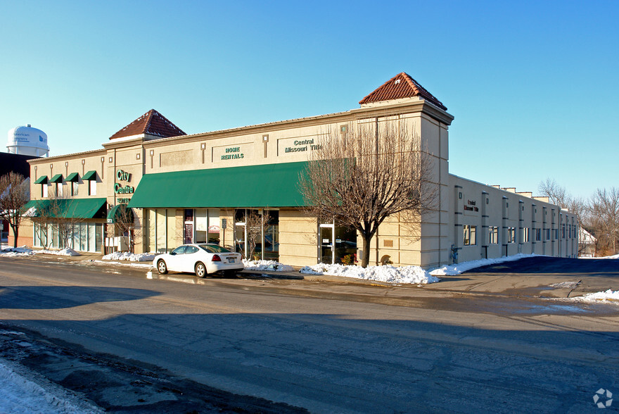 123 E Gay St, Warrensburg, MO for lease - Building Photo - Image 3 of 4