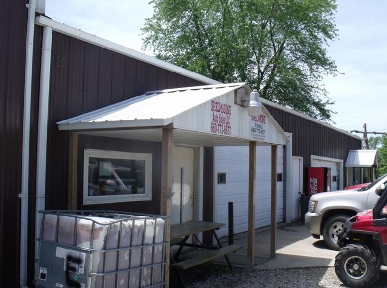 102 Old Highway 36 W, Bevier, MO for sale - Building Photo - Image 1 of 1