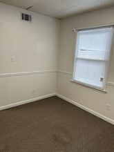 2175 Highpoint Rd, Snellville, GA for lease Interior Photo- Image 1 of 12