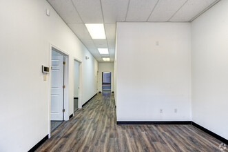 25003 Pitkin Rd, Spring, TX for lease Interior Photo- Image 2 of 7