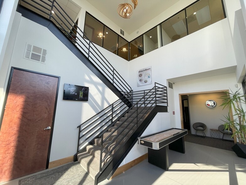 26012 Pala, Mission Viejo, CA for lease - Interior Photo - Image 2 of 8