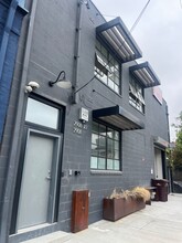 2908 Chapman St, Oakland, CA for lease Building Photo- Image 2 of 5