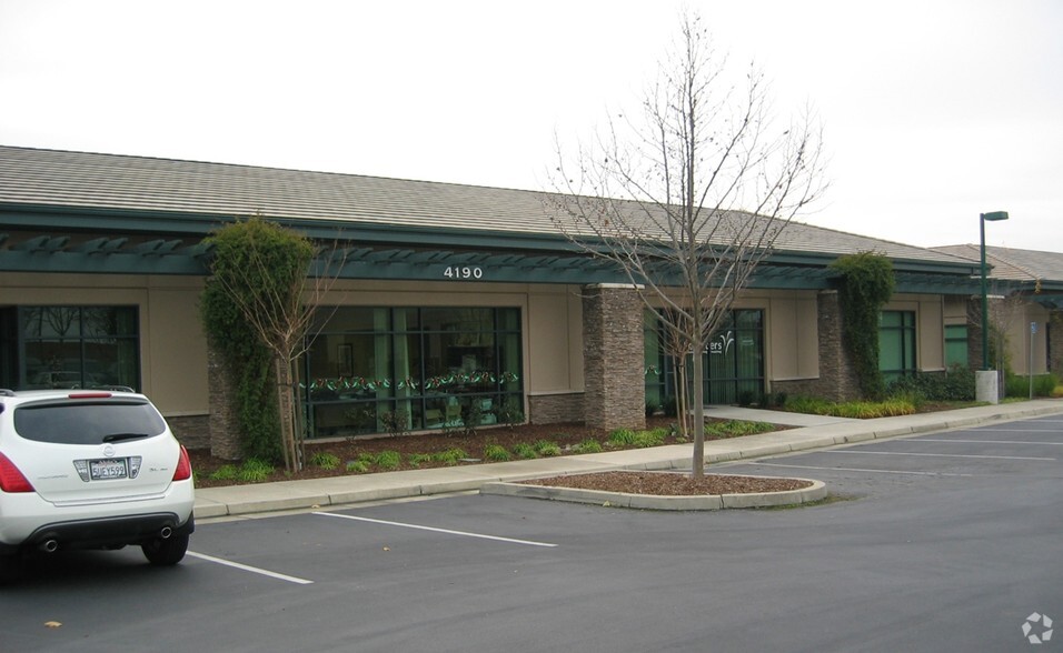 4190 Douglas Blvd, Granite Bay, CA for sale - Building Photo - Image 1 of 1