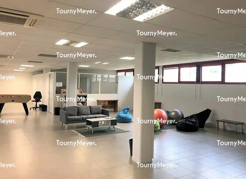 Office in Blagnac for lease - Interior Photo - Image 2 of 12