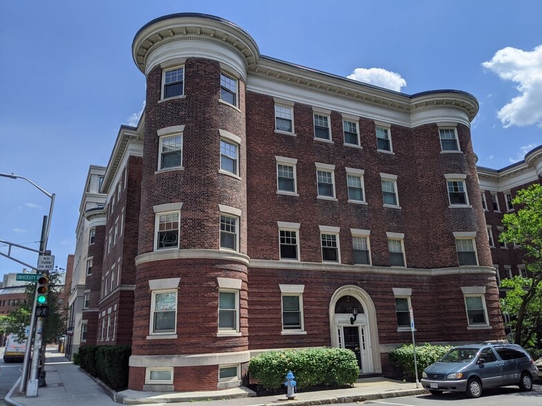 4 University Rd, Cambridge, MA for lease - Building Photo - Image 1 of 4