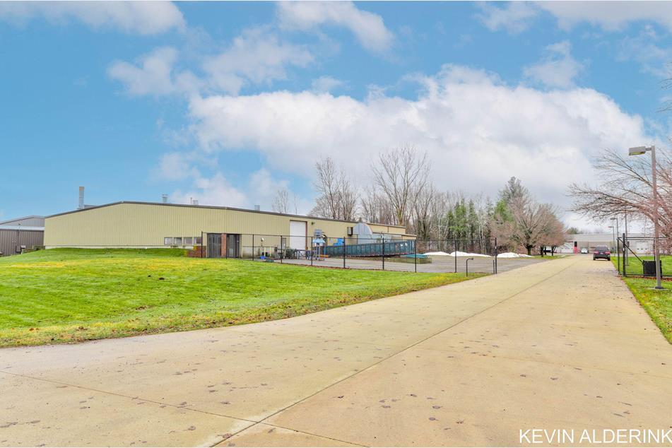 5486 144th Ave, Holland, MI for sale Building Photo- Image 1 of 1