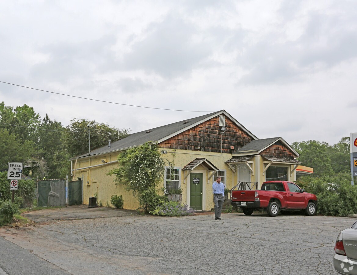 3540 E Ponce De Leon Ave, Scottdale, GA 30079