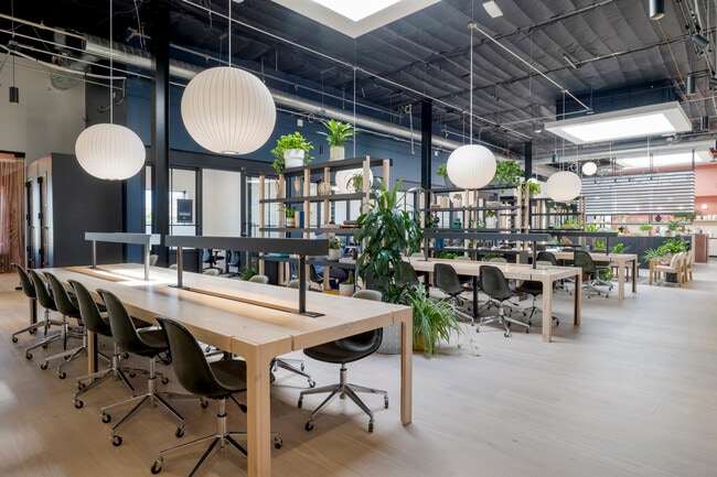 More details for 1801 E Camelback Rd, Phoenix, AZ - Coworking for Lease