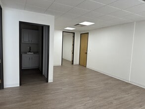 11022 Santa Monica Blvd, Los Angeles, CA for lease Interior Photo- Image 2 of 7