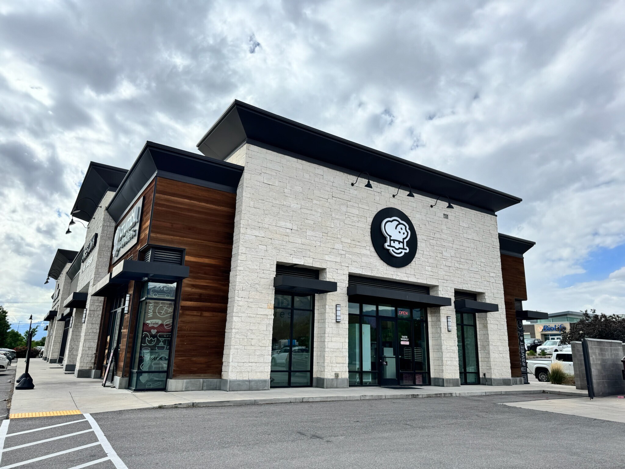 586 N 900 W, American Fork, UT for sale Building Photo- Image 1 of 1