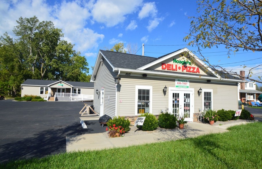 1615 Scottsville Rd, Rochester, NY 14623