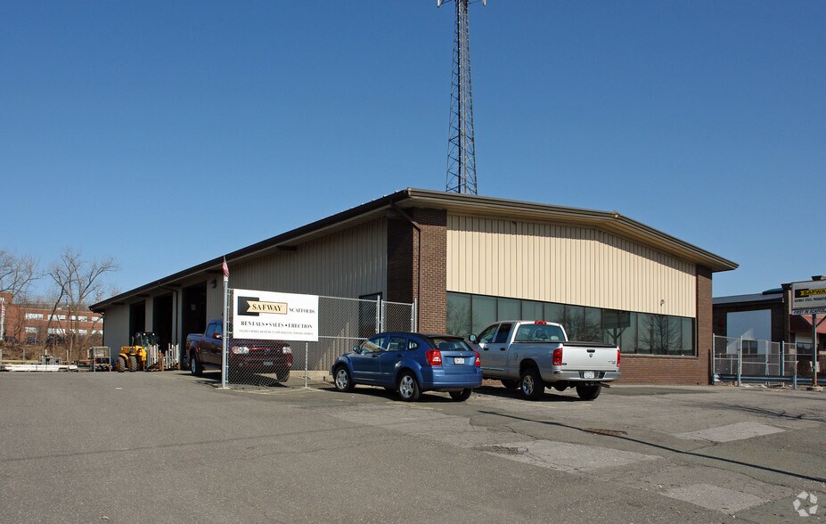 34 Broadway, Menands, NY 12204