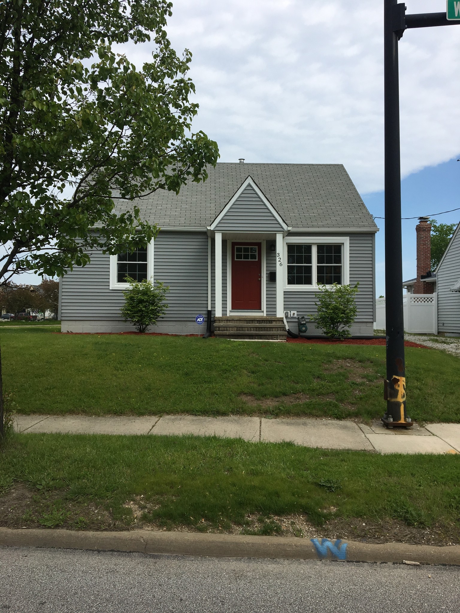 326 W Bagley Rd, Berea, OH for sale Primary Photo- Image 1 of 1