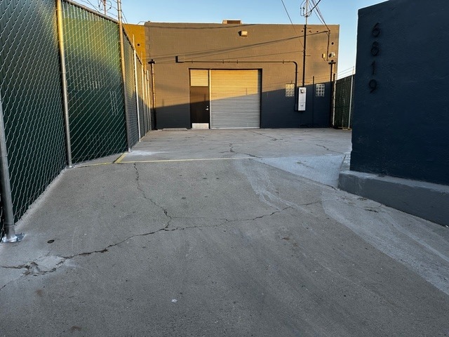 6819 West Blvd, Inglewood, CA for lease - Building Photo - Image 3 of 13