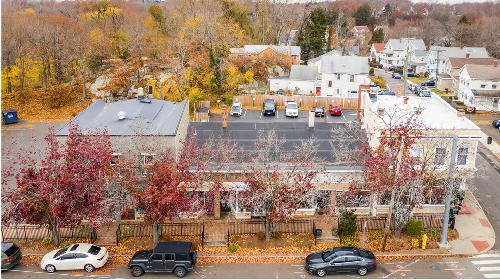 562-572 Main St, Branford, CT for sale - Building Photo - Image 3 of 7