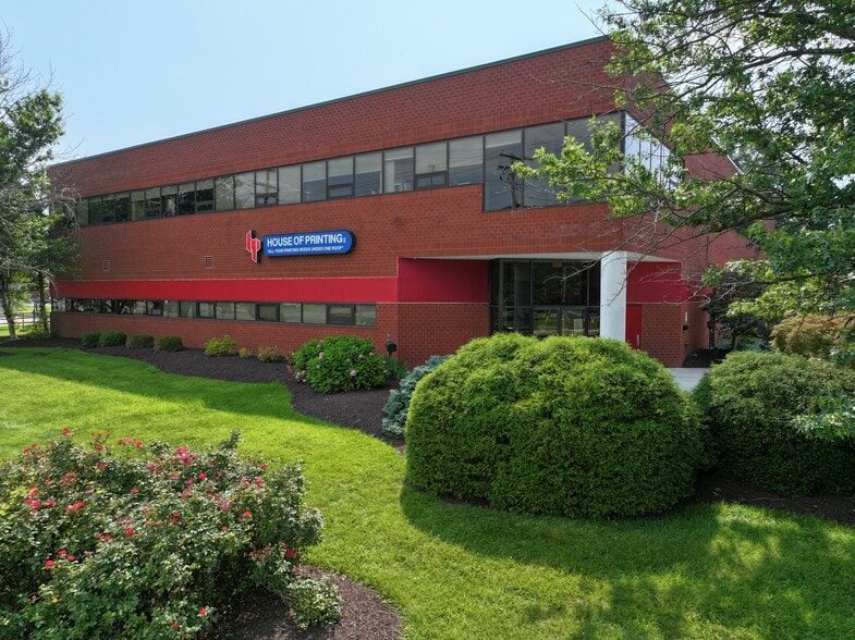 15401 Old Columbia Pike, Burtonsville, MD for sale - Building Photo - Image 1 of 12