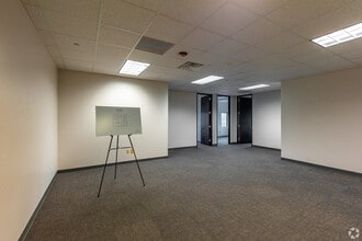 1750 Valley View Ln, Farmers Branch, TX for lease Interior Photo- Image 2 of 2