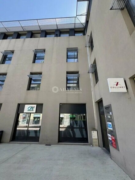 Office in Nîmes for lease - Building Photo - Image 2 of 8