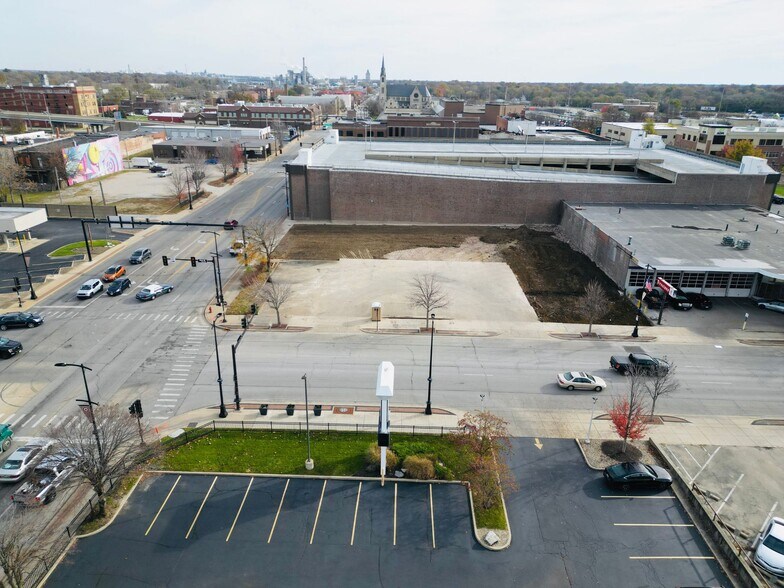 450 Main st, Decatur, IL for sale - Building Photo - Image 3 of 4