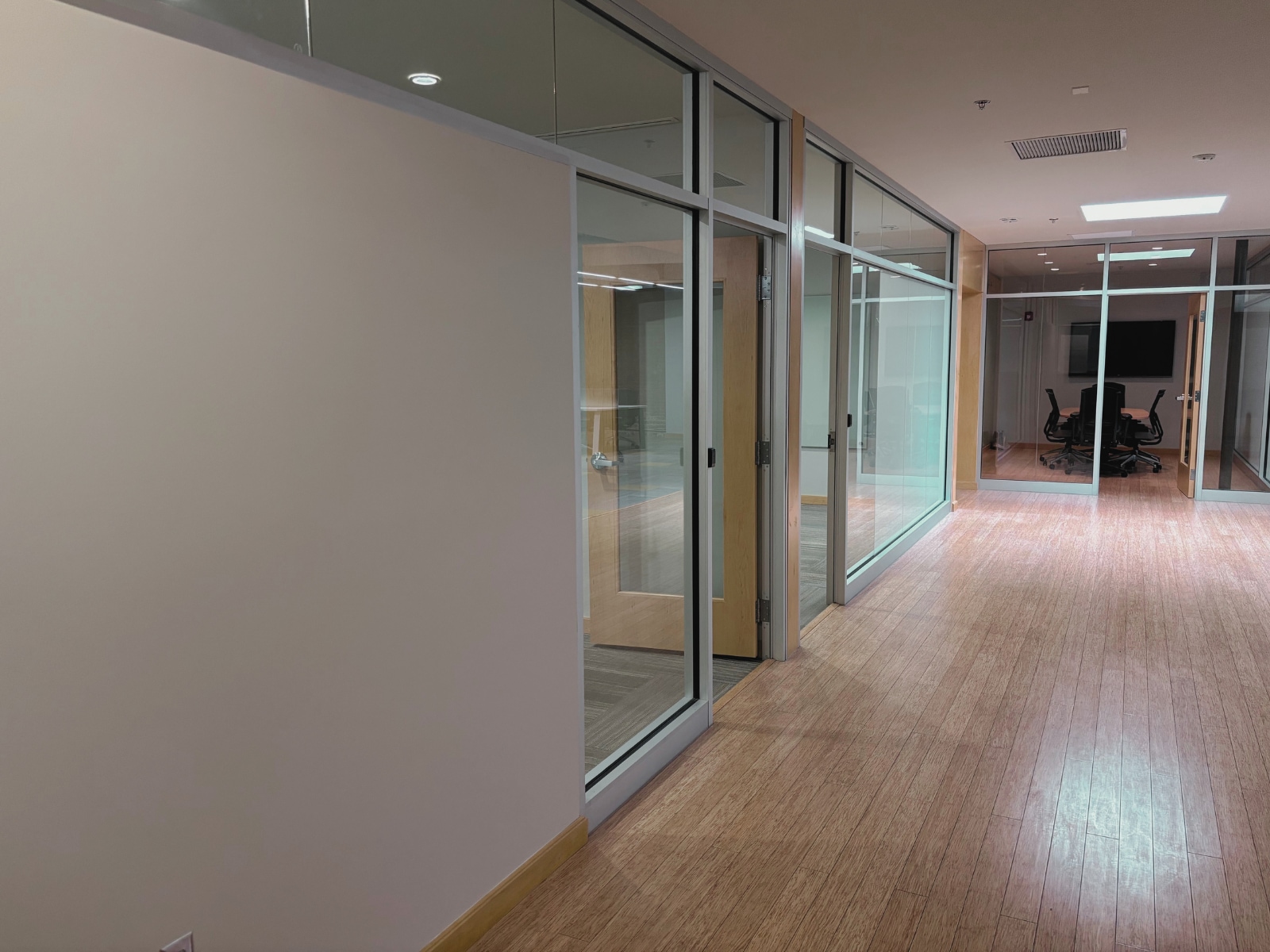 121 S 4th St, Manhattan, KS for lease Interior Photo- Image 1 of 11
