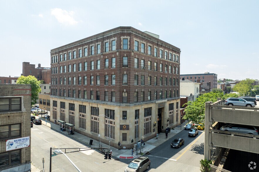 22-28 W 1st St, Mount Vernon, NY for sale - Primary Photo - Image 1 of 6