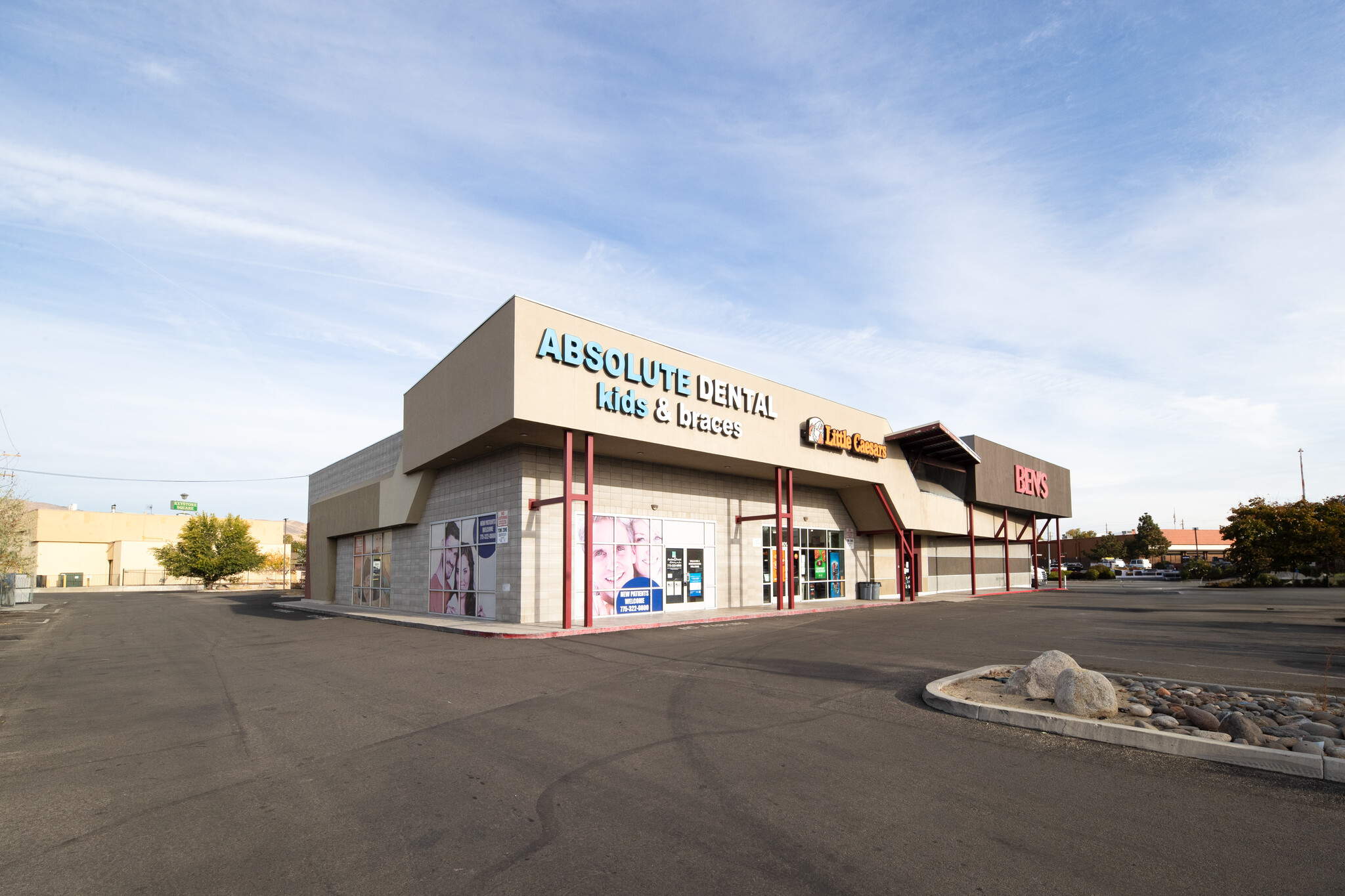 901-905 W 4th St, Reno, NV for lease Building Photo- Image 1 of 3