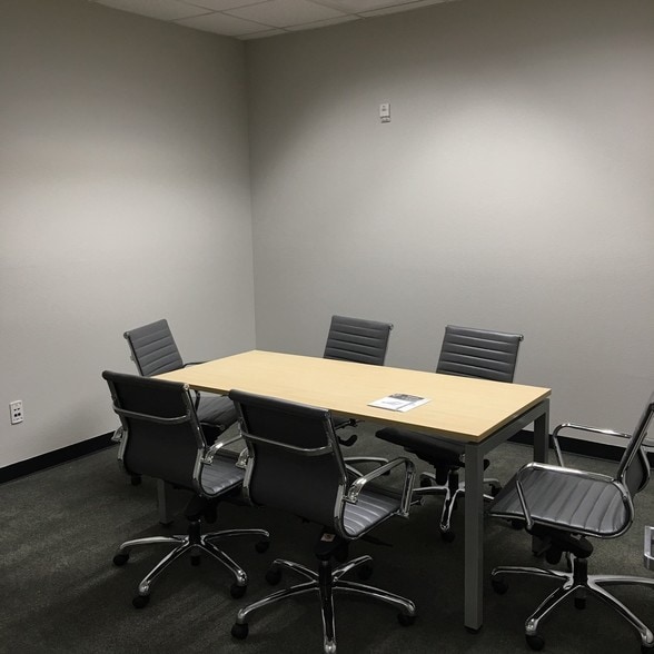 11025 Pioneer Trl, Truckee, CA for lease - Building Photo - Image 3 of 17