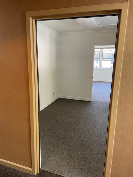 61-65 Moraga Way, Orinda, CA for lease - Interior Photo - Image 3 of 6