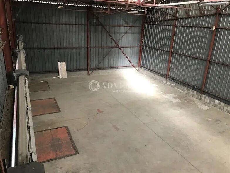 Flex in Blois for lease - Building Photo - Image 2 of 6