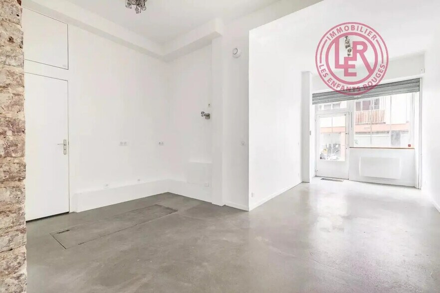 Retail in Paris for lease - Interior Photo - Image 3 of 9