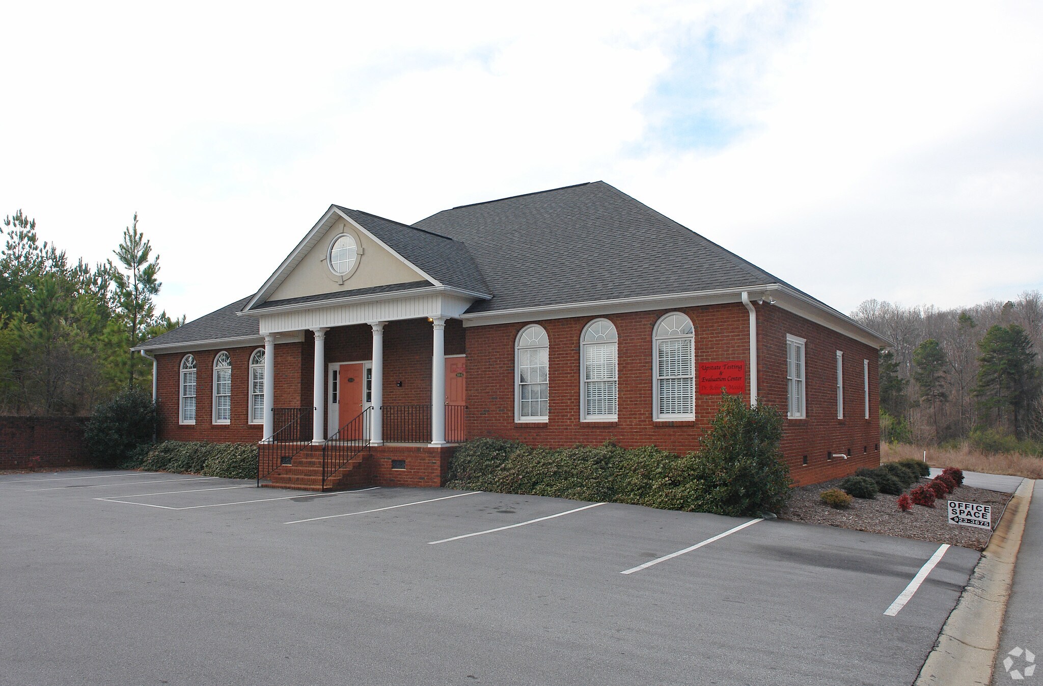 105 Franklin Square Way, Easley, SC for sale Primary Photo- Image 1 of 1