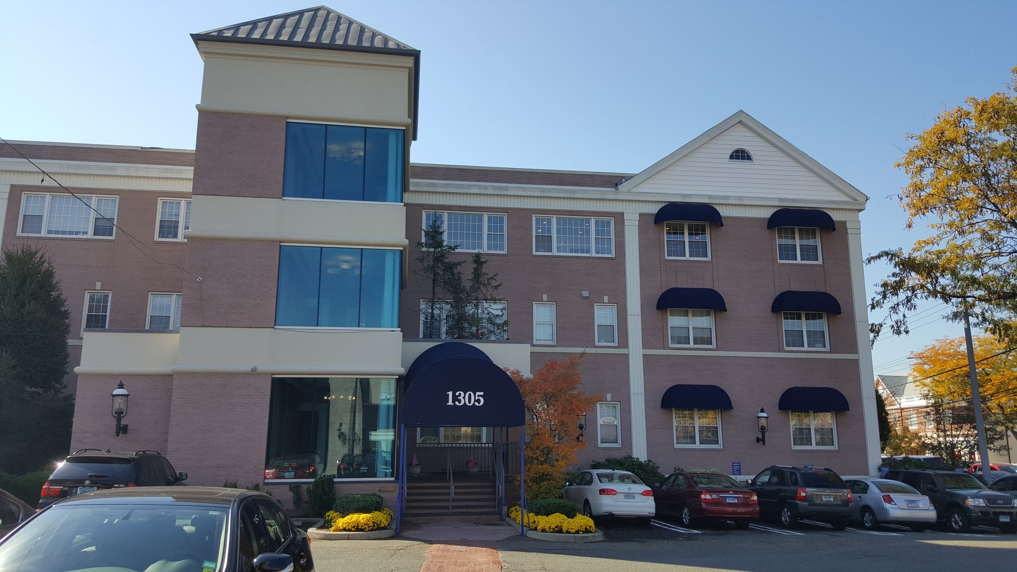 1305 Post Rd, Fairfield, CT 06824 Brick Walk Professional Building