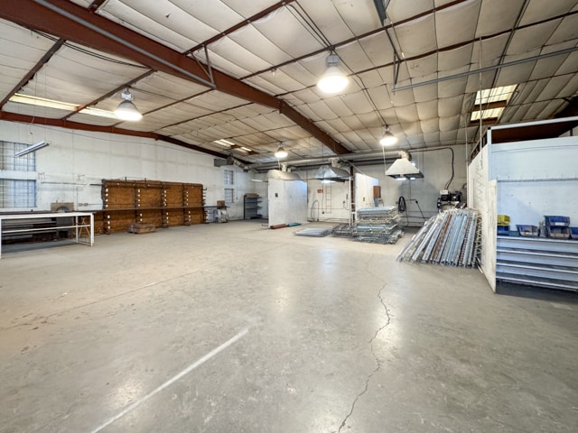 100 Holiday Ln, Tonkawa, OK for lease - Building Photo - Image 3 of 19