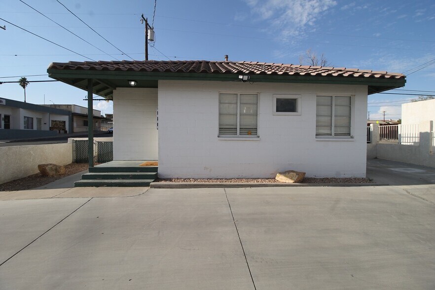 124 E Fredricks St, Barstow, CA for sale - Building Photo - Image 2 of 2