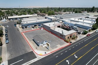 1103 Barstow Ave, Clovis, CA - AERIAL  map view