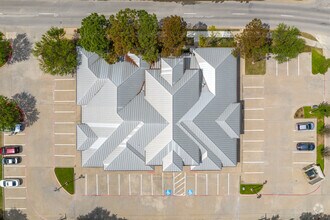 2435 W Oak St, Denton, TX - AERIAL map view - Image1