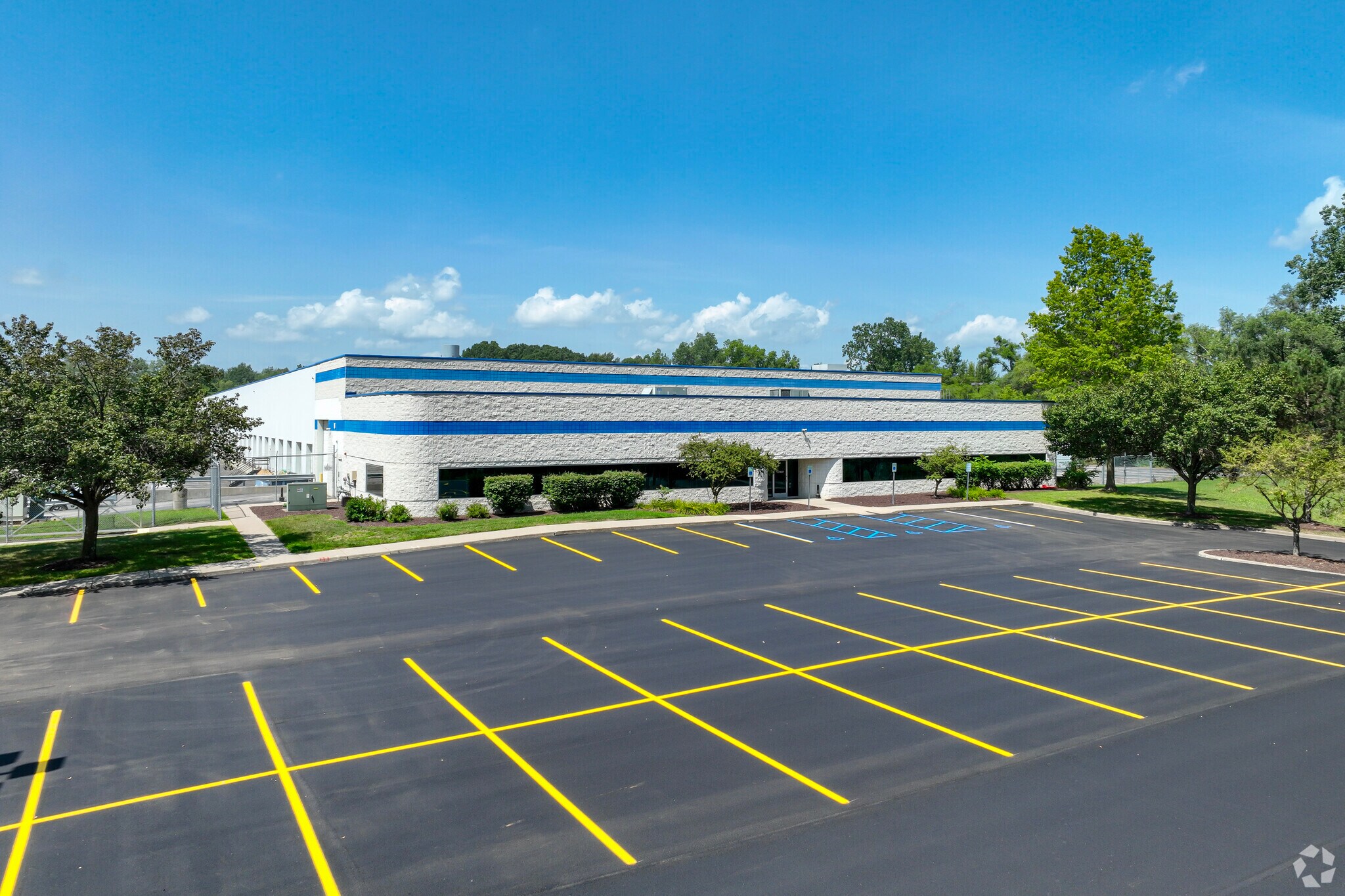 1942 McGregor Rd, Ypsilanti, MI for sale Primary Photo- Image 1 of 1