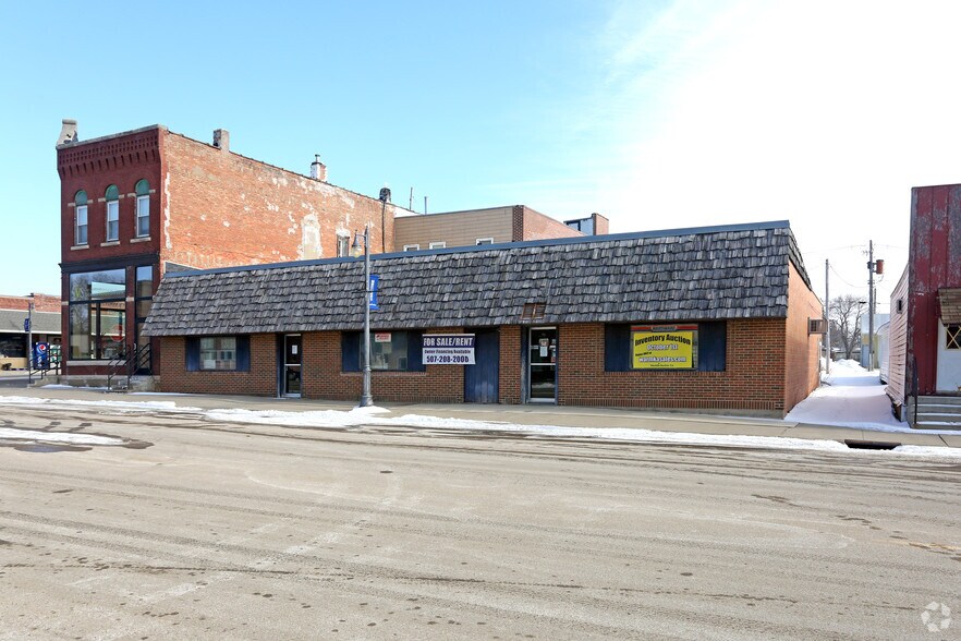 112 Main St S, Grand Meadow, MN 55936