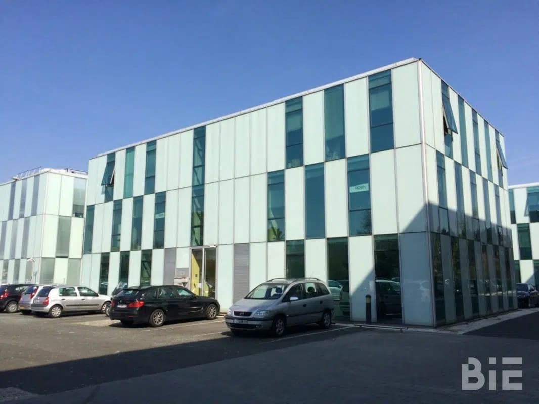 Office in Pessac for lease Building Photo- Image 1 of 7