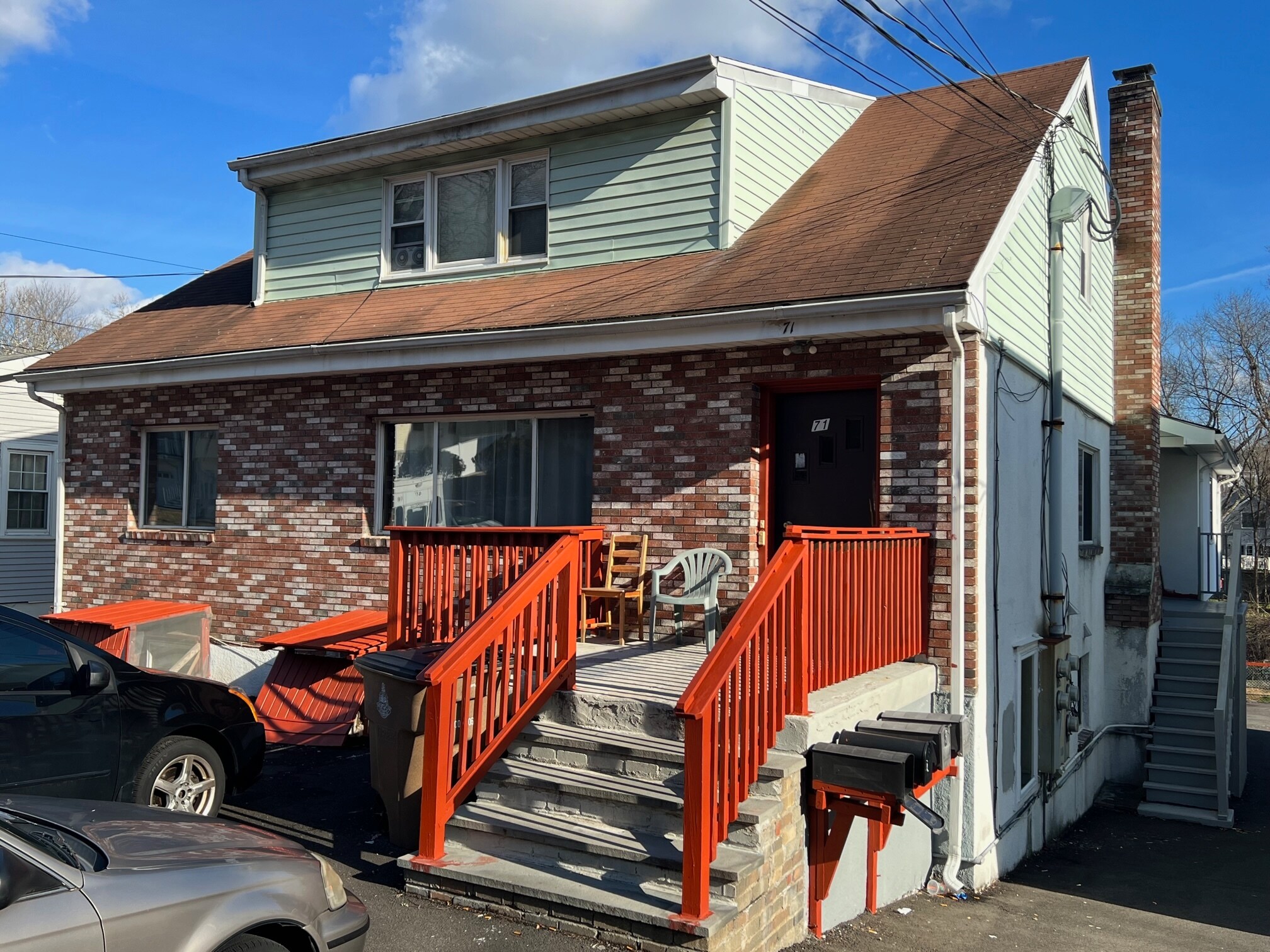 71 Columbus Pl, Stamford, CT 06907