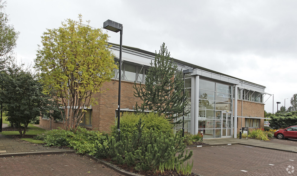 1 Lark Way, Bellshill for lease - Building Photo - Image 2 of 7