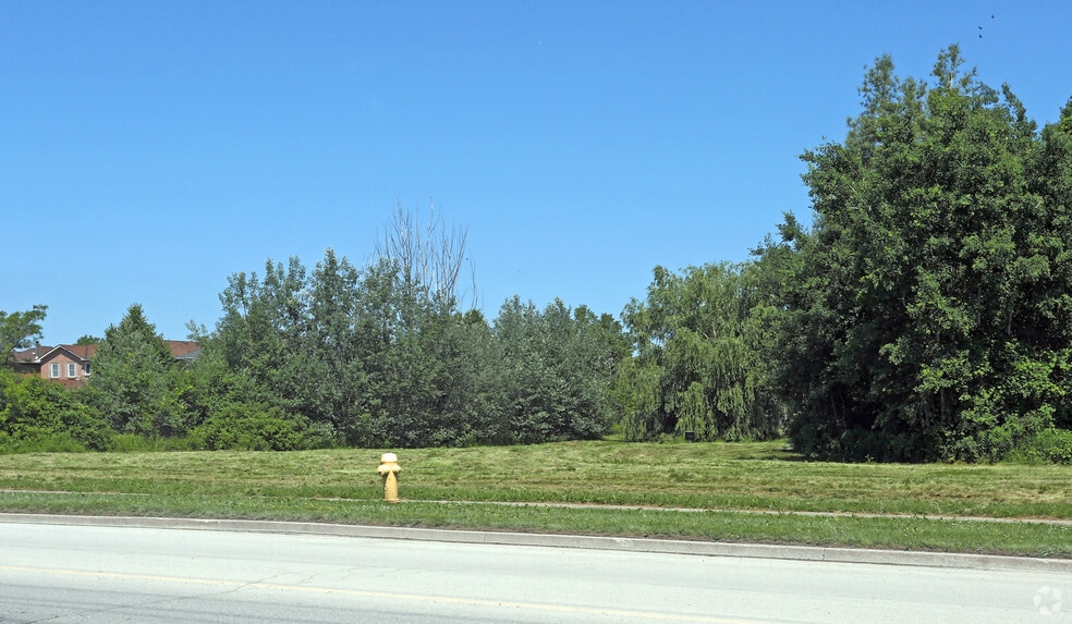 1520 Notion Rd, Pickering, ON for sale - Building Photo - Image 3 of 3