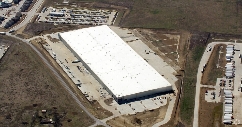 3101 W Oak St, Denton, TX for lease - Aerial - Image 2 of 8