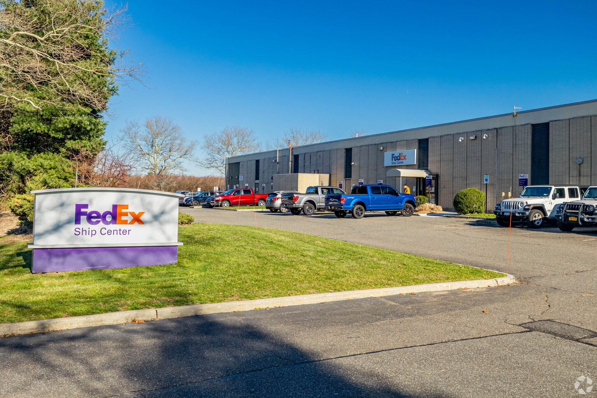 270 S Service Rd, Melville, NY for lease Primary Photo- Image 1 of 6