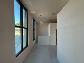 2501 N Armenia Ave, Tampa, FL for lease Interior Photo- Image 2 of 9