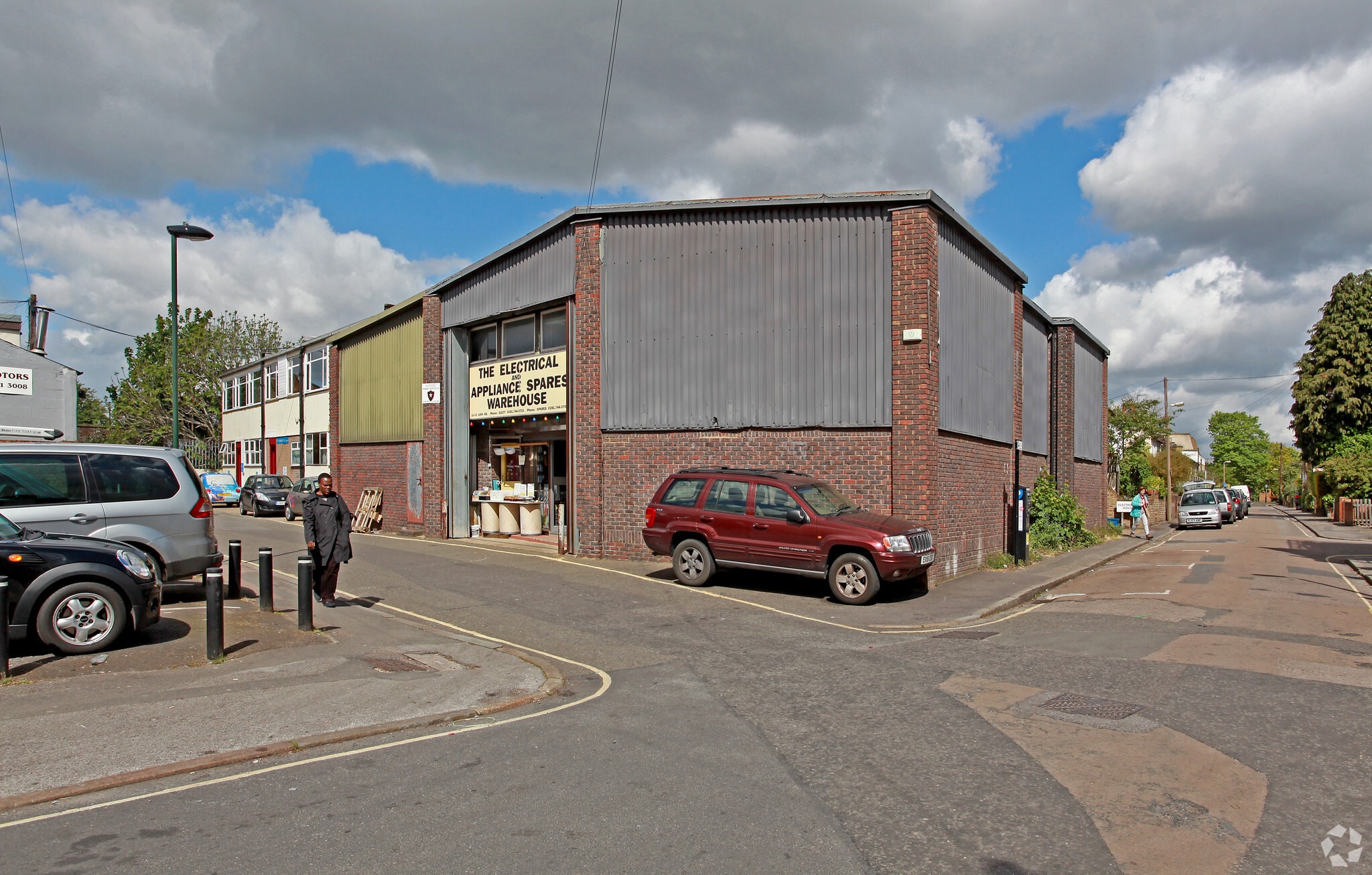 11-13 Lion Rd, Twickenham for sale Primary Photo- Image 1 of 1
