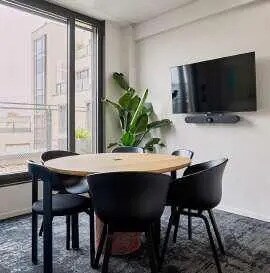 6 Rue Cambacérès, Paris for lease - Interior Photo - Image 3 of 19