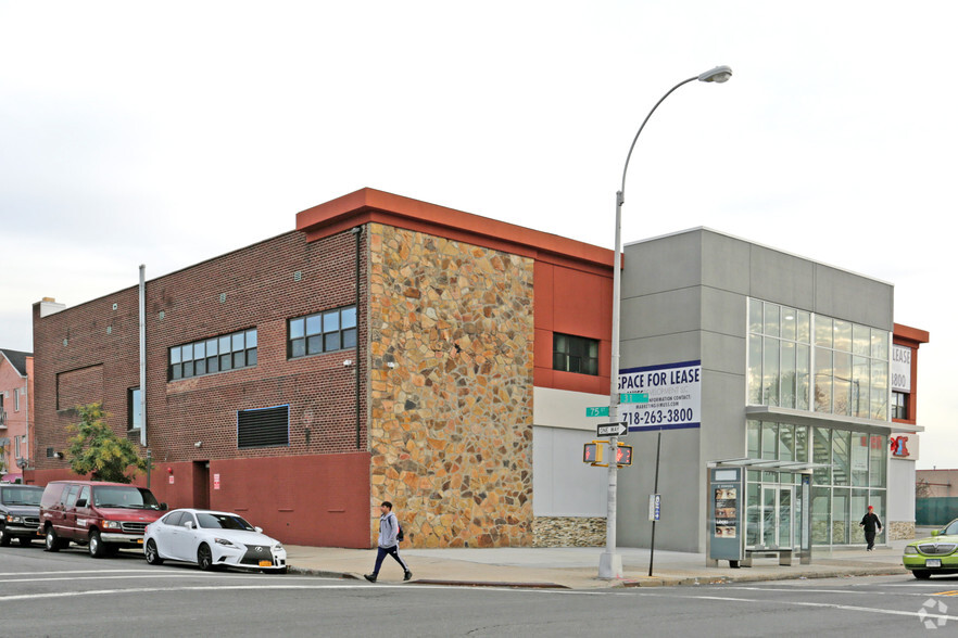 75-01-75-15 31st Ave, East Elmhurst, NY for sale - Primary Photo - Image 1 of 1